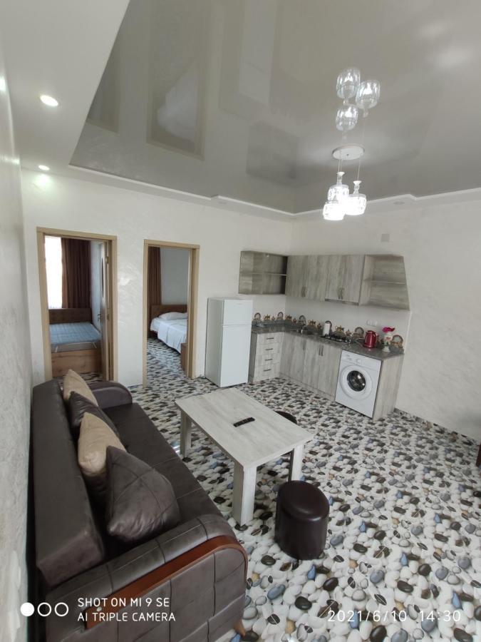 Kochalidze Family Appartement Batoemi Buitenkant foto